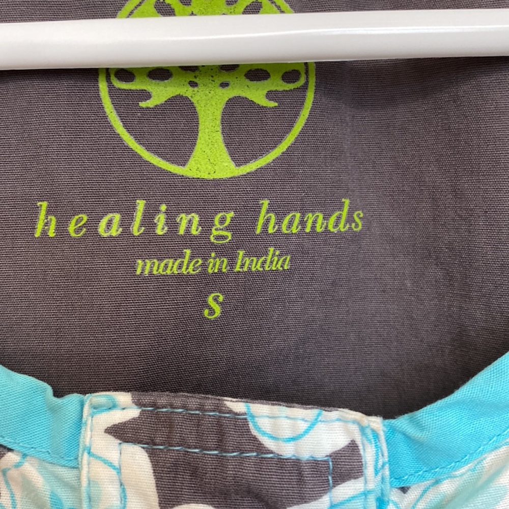Healing Hands Teal Gray Floral Scrub Top Small - Picture 2 of 5